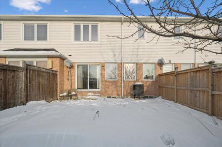 For Lease - 71 Garth Massey Drive Unit# 4, Cambridge, Ontario - Photo 5