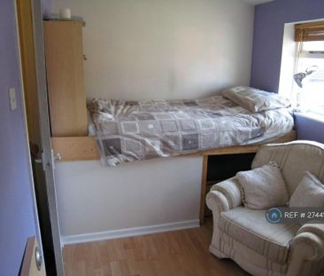2 bedroom terraced house to rent - Photo 2
