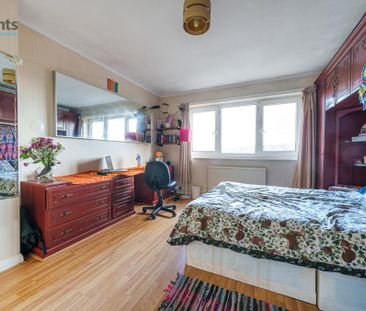 4 bedroom semi-detached house to rent - Photo 6