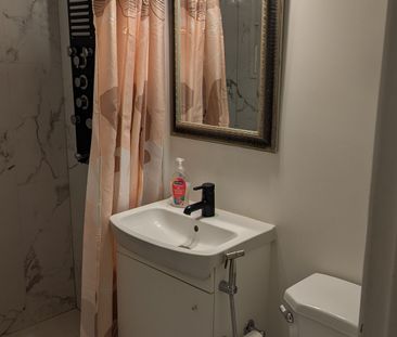 For Lease - 5387 Turney Drive Unit# Main, Mississauga, Ontario - Photo 4