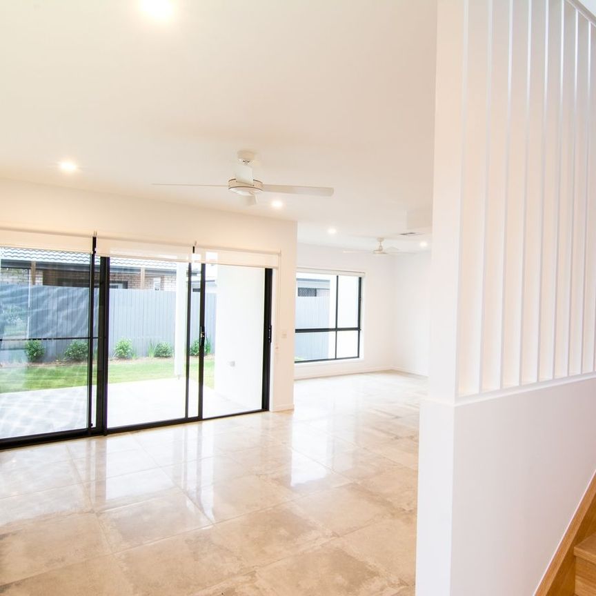 DESIGNER RESIDENCE FOR RENT - Photo 1