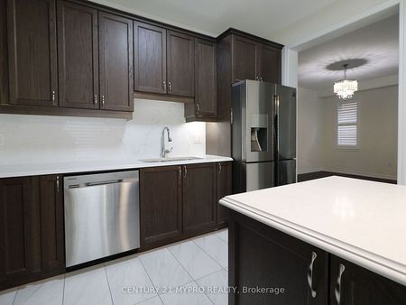 For Lease - 71 Westfield Drive Unit# Main and 2nd Fl, Whitby, Ontario - Photo 4