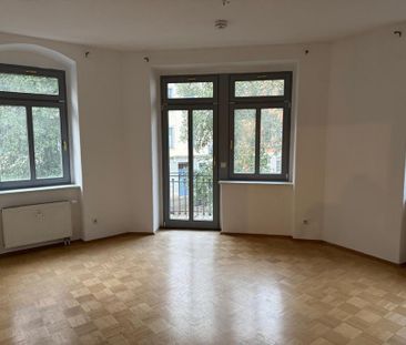 SCHÖNER BALKON / TOP LAGE / BLICK INS GRÜNE / ZENTRAL - Photo 5