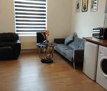 1 Bed Flat, Cemetery Rd, LS11 - Photo 3