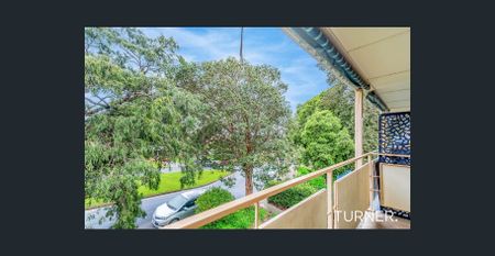 Superb location - Minutes to Burnside Village! - Photo 5