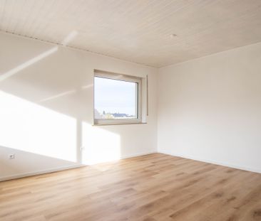 Schicke 2 Zimmerwohnung mit Balkon, Einbauküche und Garage in Biele... - Photo 6