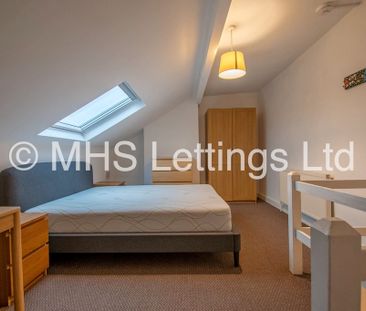 2 Bedroom Mid Terraced House for rent in Stanmore Hill - Photo 2