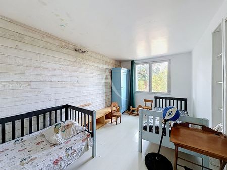 Location Maison 5 pièces 134m² BEAUFORT EN ANJOU 49250 - Photo 5