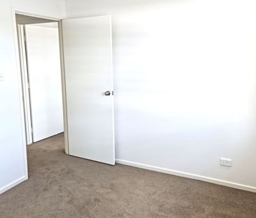 AVAILABLE 24/10/25 - 3 BEDROOM - 2 BATHROOM DUCTED AIR-CONDITIONED ... - Photo 5