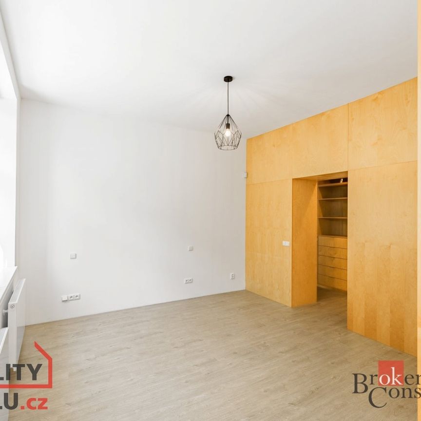 Apartment for rent, 2+1 - 1 bedroom, 74m - Fotografie 1