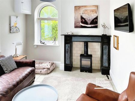 4 bedroom detached house to rent - Photo 3