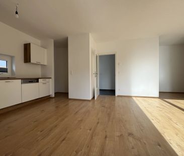 Großzügige 3-Zimmer-Mietwohnung mit überdachtem Balkon & Carport – ... - Foto 6