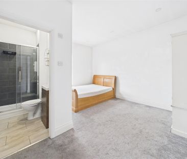 1 bedroom House share to rent - Photo 2