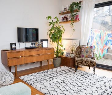 1 Bed Flat, Harefield Mews, SE4 - Photo 2