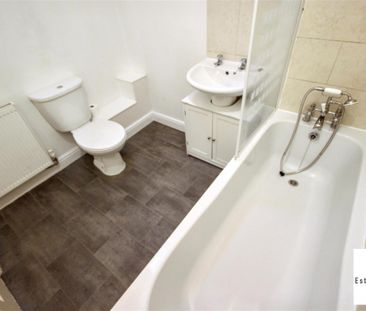 2 Bedroom House - Terraced To Let - Photo 6