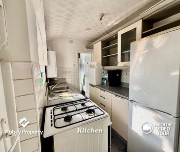 2 bedroom terraced house to rent - Photo 4