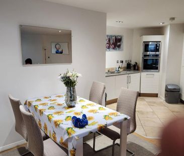 2 bedroom flat to rent - Photo 5