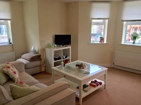 TOWN CENTRE ONE BED WITH PARKING (P06185) - Photo 1