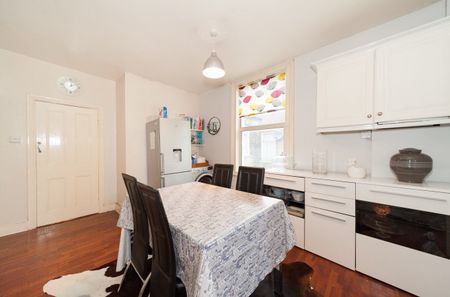 2 Bed Maisonette, Springbank Road, SE13 - Photo 5
