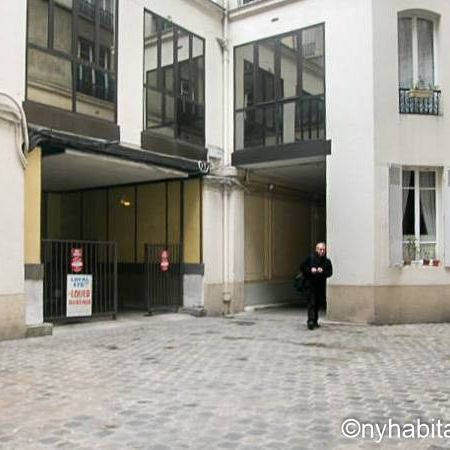 Logement à Paris, Location meublée - Photo 1