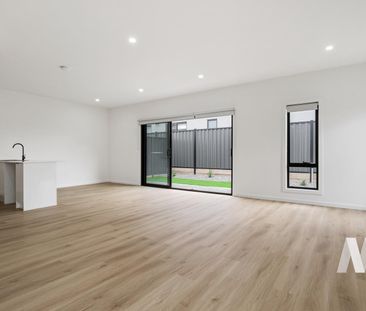696 Grand Boulevard, Mickleham VIC 3064 - Townhouse For Rent | Domain - Photo 6