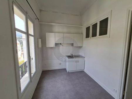 Location Appartement 1 pièce 27m² MENTON 06500 - Photo 3