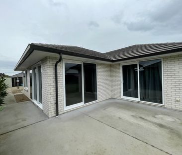 Modern Living Meets Everyday Convenience - Pyes Pa - Photo 5