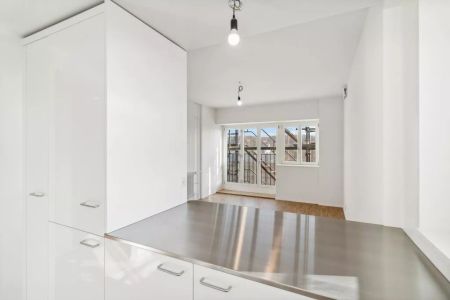 3.5 pièces entièrement rénové - Photo 3
