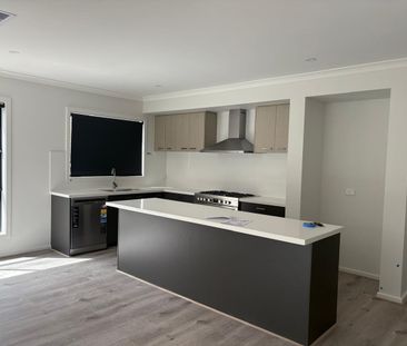 17 Talia Street, Clyde, Vic 3978 - Photo 2