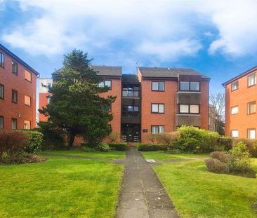 Park Court, Park Road, Waterloo, L22 - Photo 1