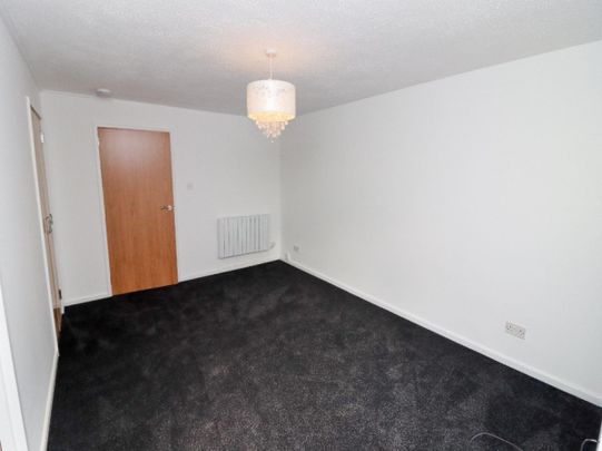 Upper Craigs Stirling, FK8 2DT - Photo 1