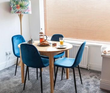 2 bedroom flat to rent - Photo 5