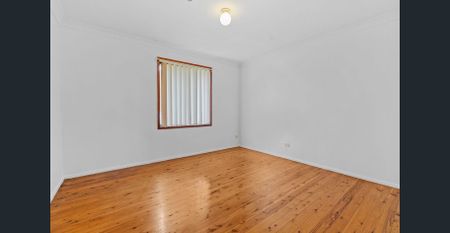 The Perfect Three-Bedroom Family Home! - Photo 3