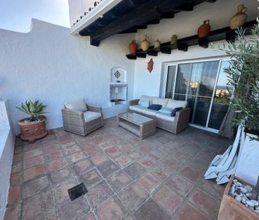 Middle Floor Apartment in Benahavís - Photo 6