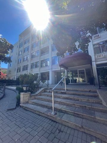 For Lease - 335 Lonsdale Road Unit# 310, Toronto, Ontario - Photo 4