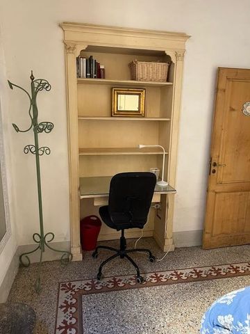 Via della Pergola, Florence, Tuscany 50121 - Photo 2