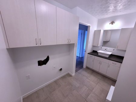Appartement 4 ½ rénové à louer – Sherbrooke, Secteur Université & Mont-Bellevue - Photo 5
