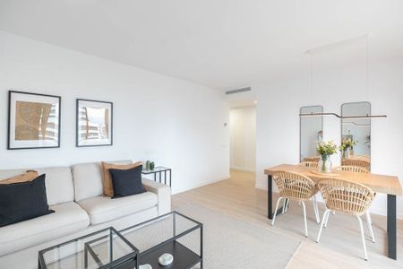 Carrer de Pi i Margall, Badalona, Catalonia 08912 - Photo 5