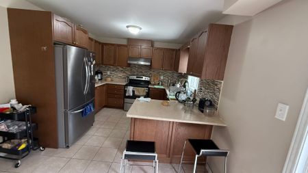 For Lease - 98 Sleightholme Crescent, Brampton, Ontario - Photo 3