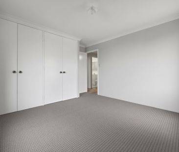 Light, Bright & Low-Maintenance Coastal Living. - Photo 1