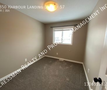 3 bed, 1 bath townhouse harbour landing - Photo 5