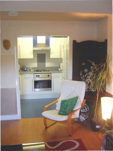 2 Bed Flat, Hanover Court, LS27 - Photo 3