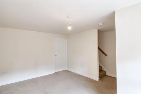 3 Bedroom House - Photo 2