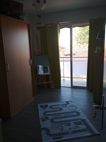 Location Appartement 3 pièces 71m² ROANNE 42300 - Photo 5