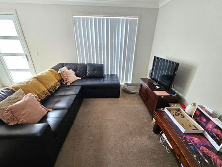 MODERN TOWNHOUSE - Photo 4