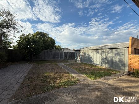 Comfortable Home in Central Campbellfield - Photo 3