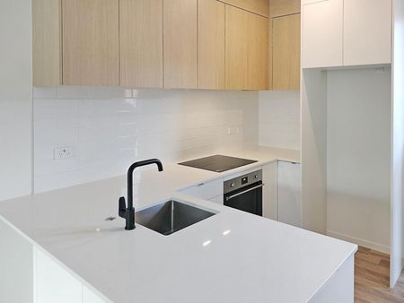 2 bedroom townhouse in Mount Wellington - Photo 3