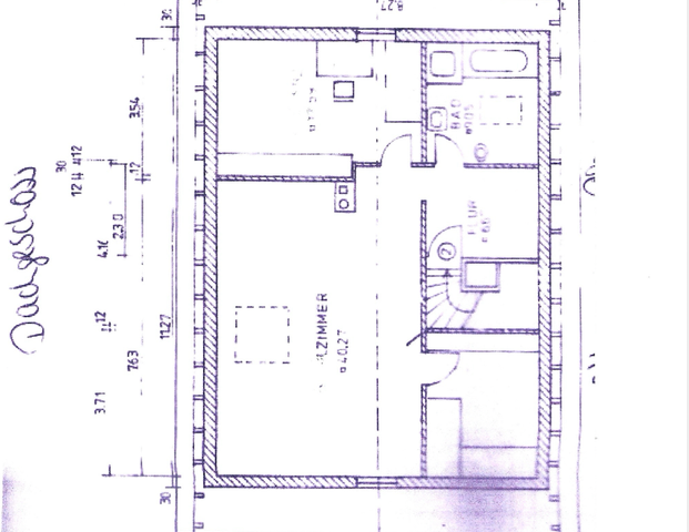 Helle 2-Zimmer Dachgeschosswohnung in Walderlach, München - Photo 1