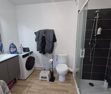 Location Appartement 2 pièces 38m² ARMENTIERES 59280 - Photo 5