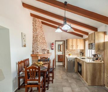 Cortijo For Long Term Rental In El Cañuelo In Maro - Photo 4